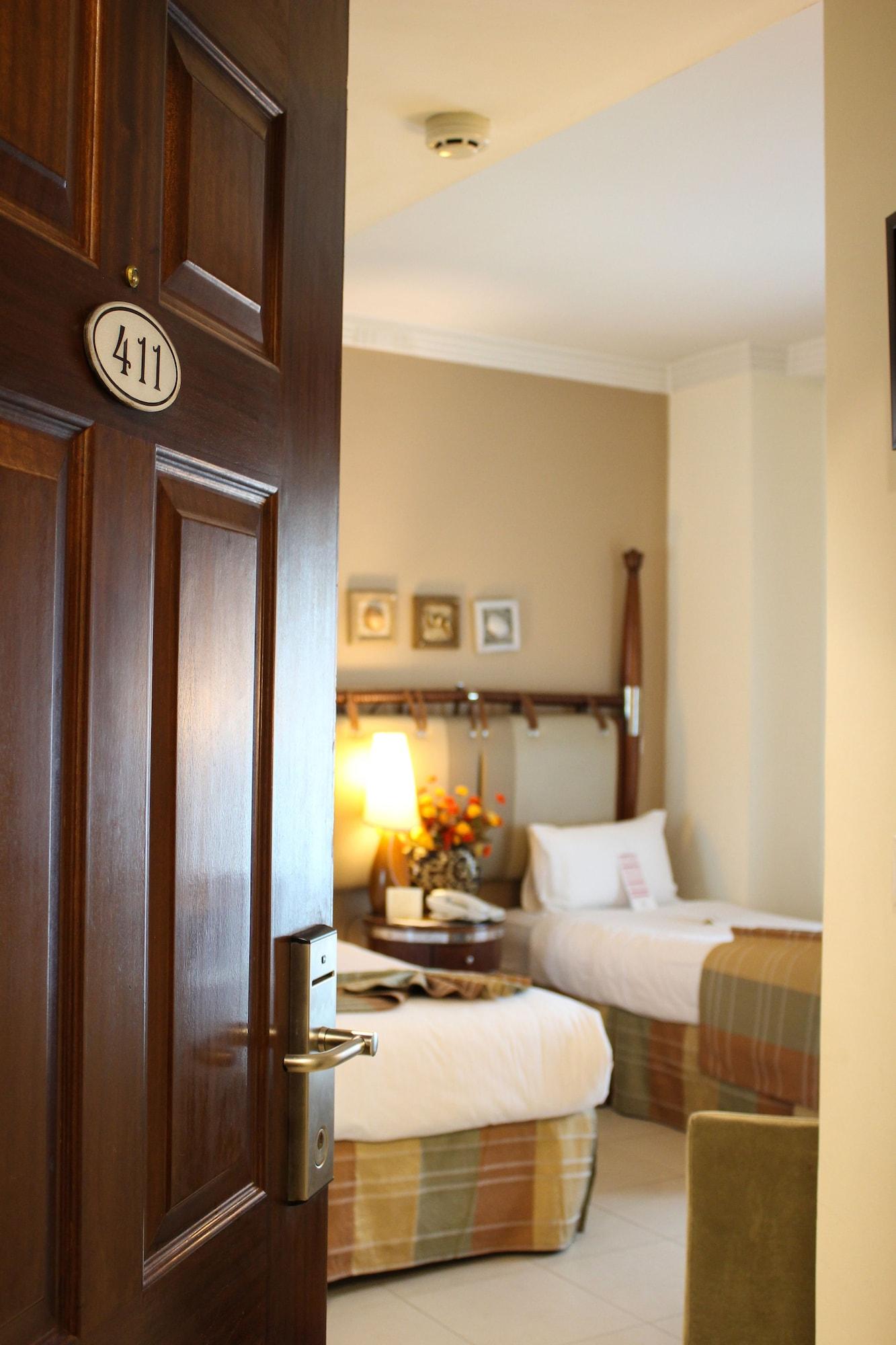 Retaj Hotel Аман Екстериор снимка