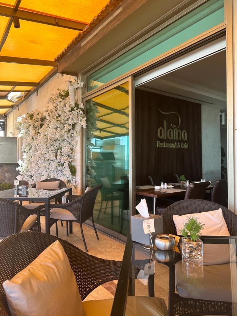 Retaj Hotel Аман Екстериор снимка